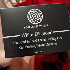 Diamond Infused Peeling Gel